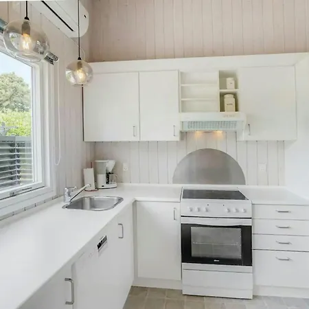 Bright House With Sea View And A Hot Tub On Als Sarup